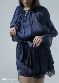 لباس کوتاه مجلسی با آستین پف دار مدل چین دار