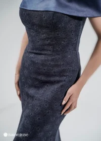 ماکسی مجلسی گیپور با یقه قایقی برگردان