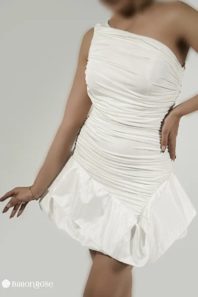 مینی‌ مجلسی با یقه رومی و دامن پفکی