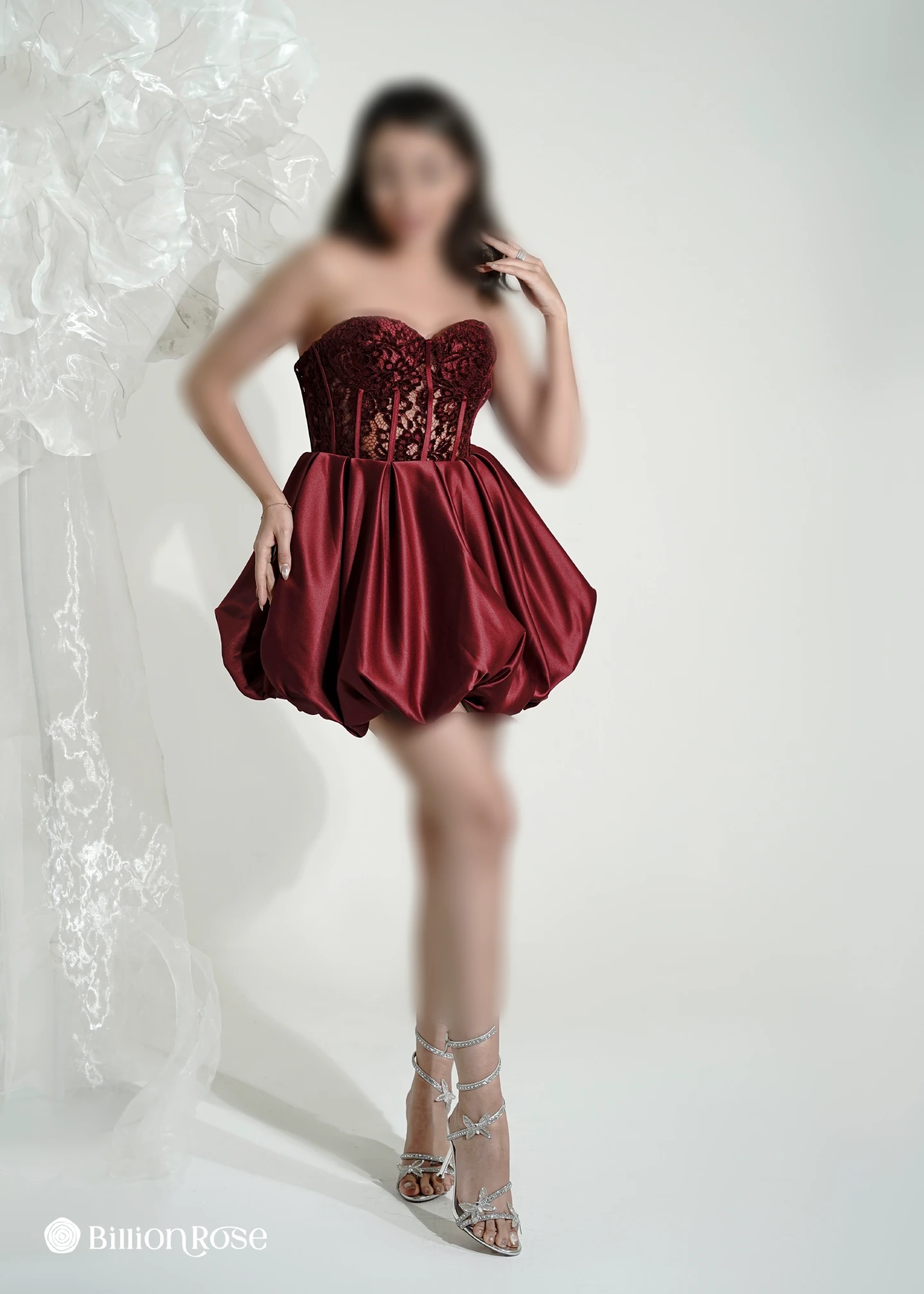 3005 مینی مجلسی دکلته با دامن دراپه