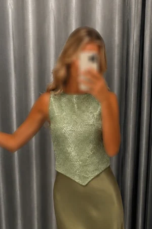 تاپ زنانه